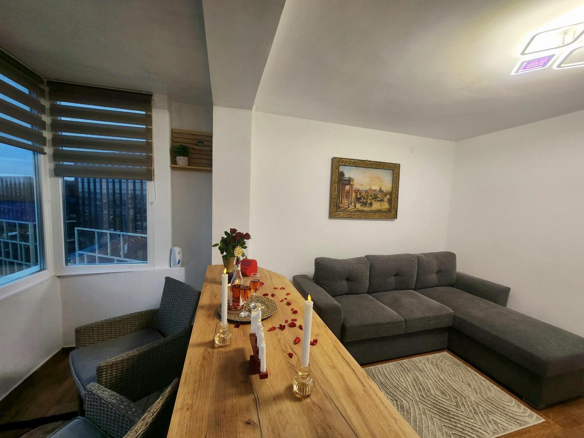 Apartament 3 Camere Palas Iasi Exterior photo